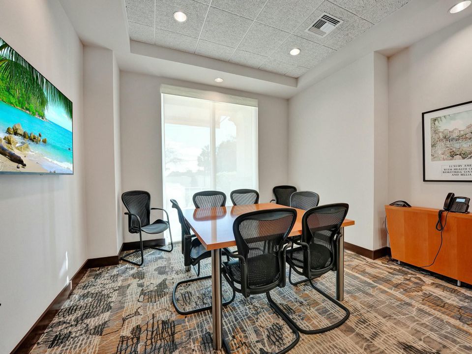 В аренду: $10,500 (3 спален, 3 ванн, 2894 Квадратных фут)