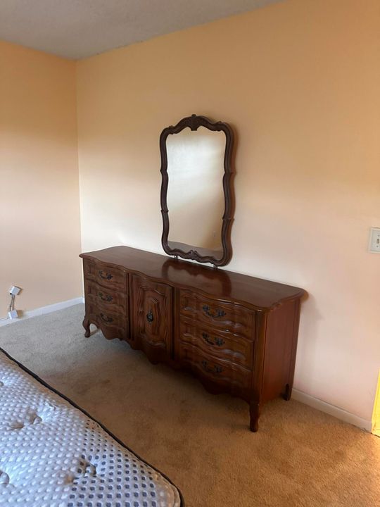 For Sale: $89,900 (2 beds, 2 baths, 958 Square Feet)