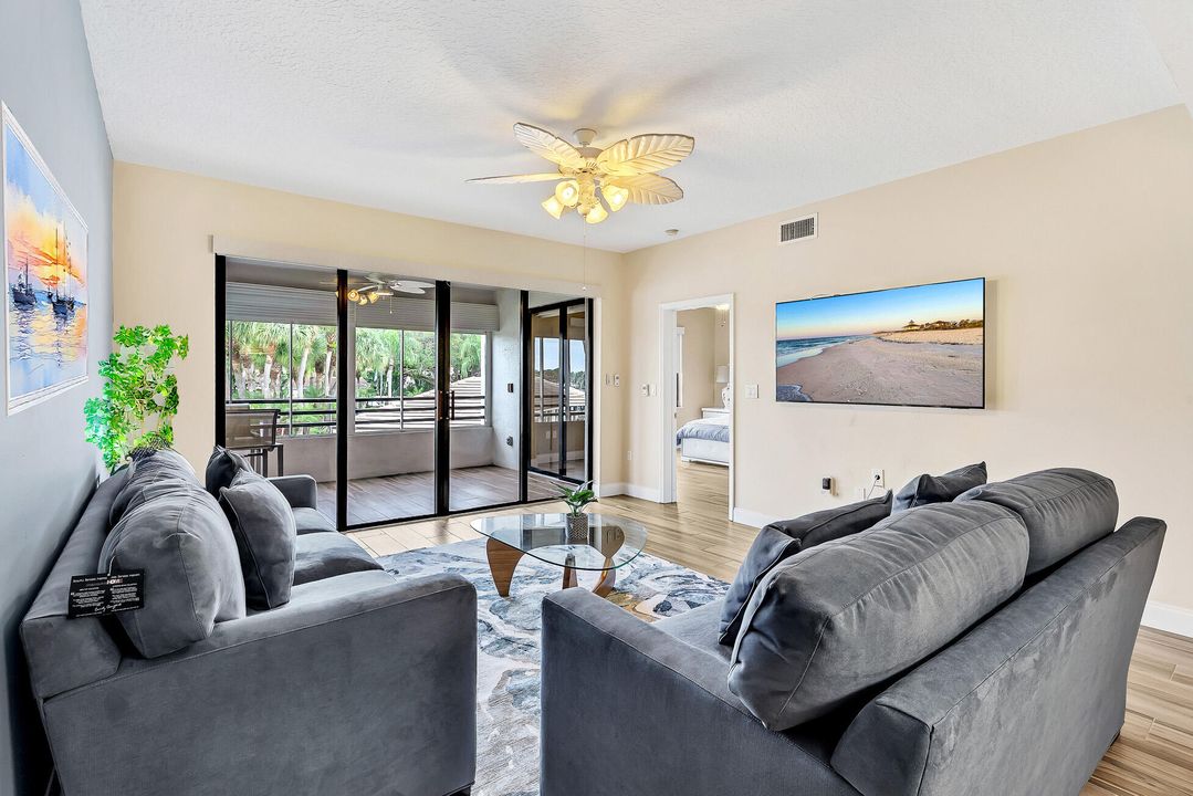 For Rent: $4,000 (2 beds, 2 baths, 1301 Square Feet)