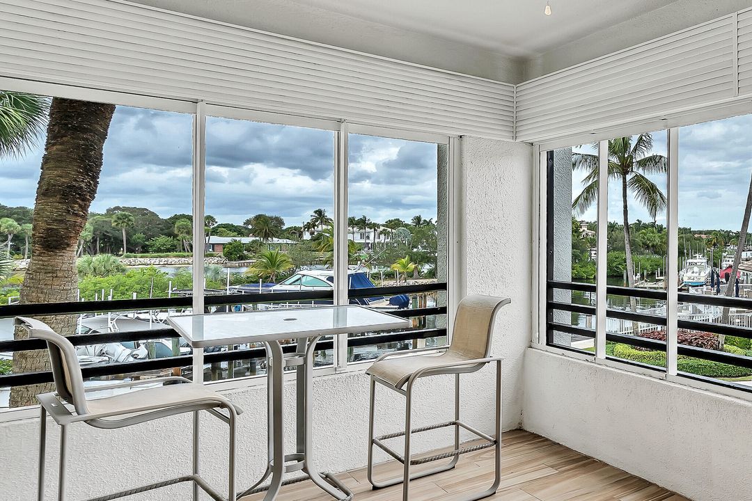 For Rent: $4,000 (2 beds, 2 baths, 1301 Square Feet)