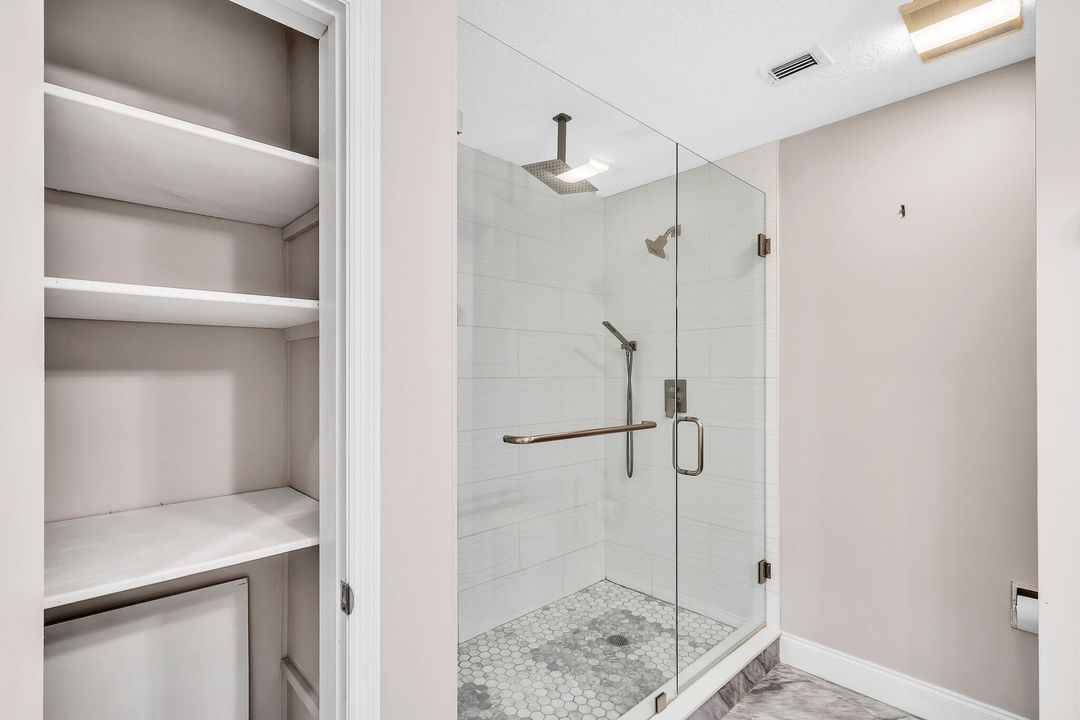 For Rent: $4,000 (2 beds, 2 baths, 1301 Square Feet)