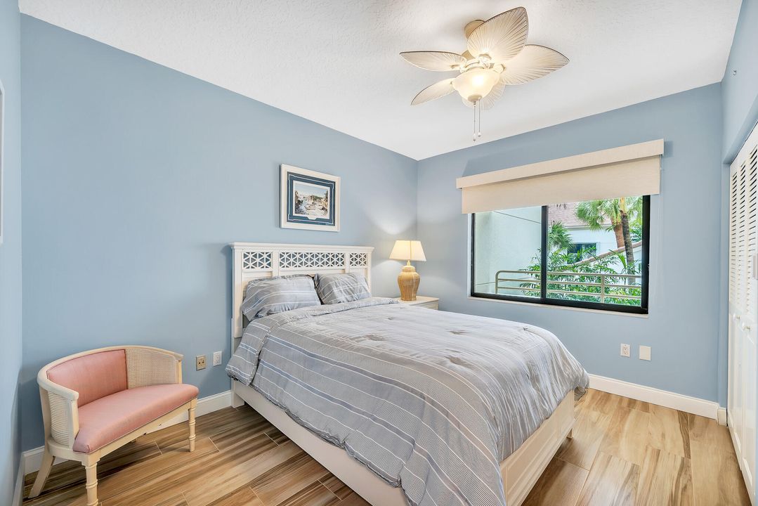 For Rent: $4,000 (2 beds, 2 baths, 1301 Square Feet)