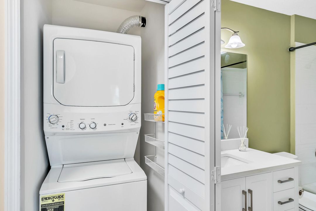 For Rent: $4,000 (2 beds, 2 baths, 1301 Square Feet)