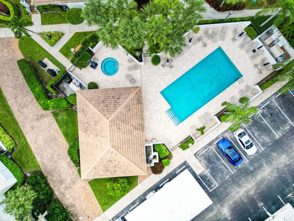 For Rent: $4,000 (2 beds, 2 baths, 1301 Square Feet)