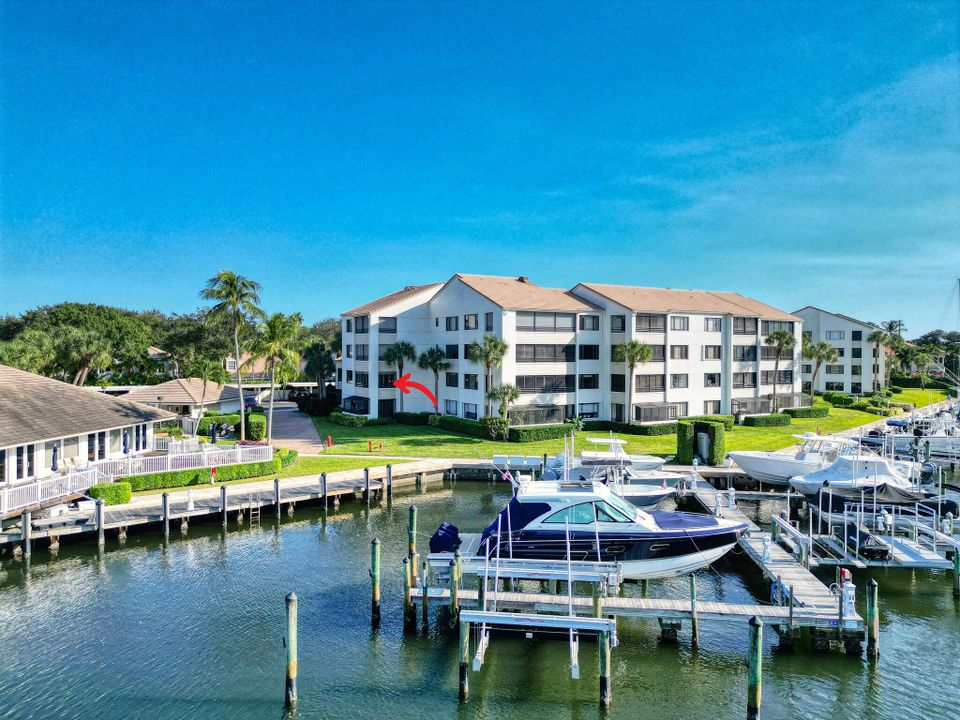 For Rent: $4,000 (2 beds, 2 baths, 1301 Square Feet)