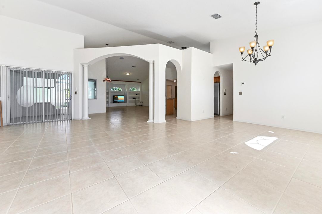 В аренду: $3,000 (3 спален, 2 ванн, 2107 Квадратных фут)