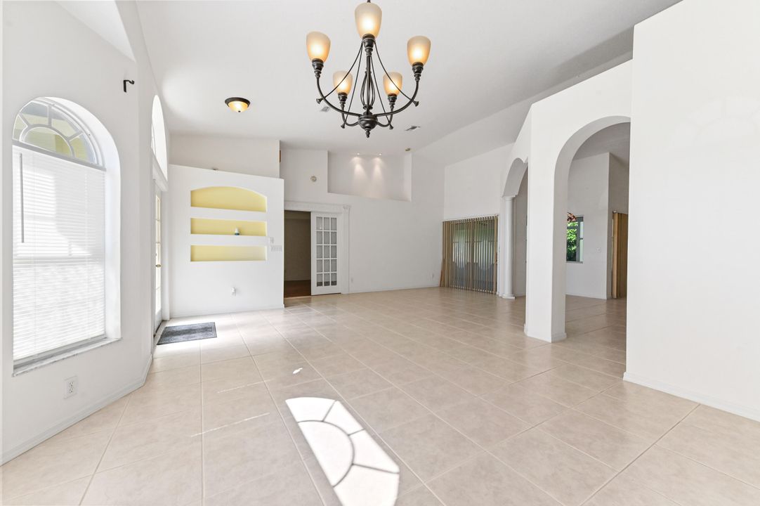 В аренду: $3,000 (3 спален, 2 ванн, 2107 Квадратных фут)