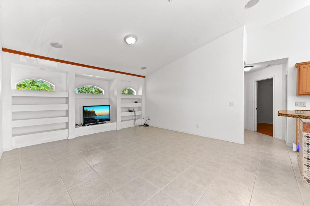 В аренду: $3,000 (3 спален, 2 ванн, 2107 Квадратных фут)