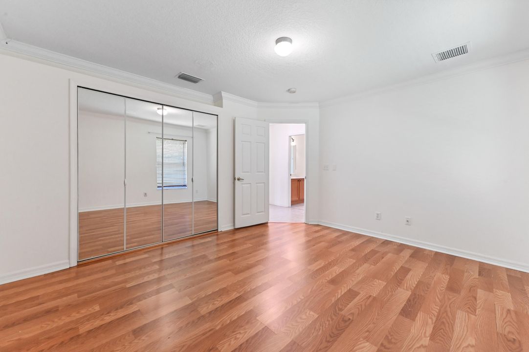 В аренду: $3,000 (3 спален, 2 ванн, 2107 Квадратных фут)