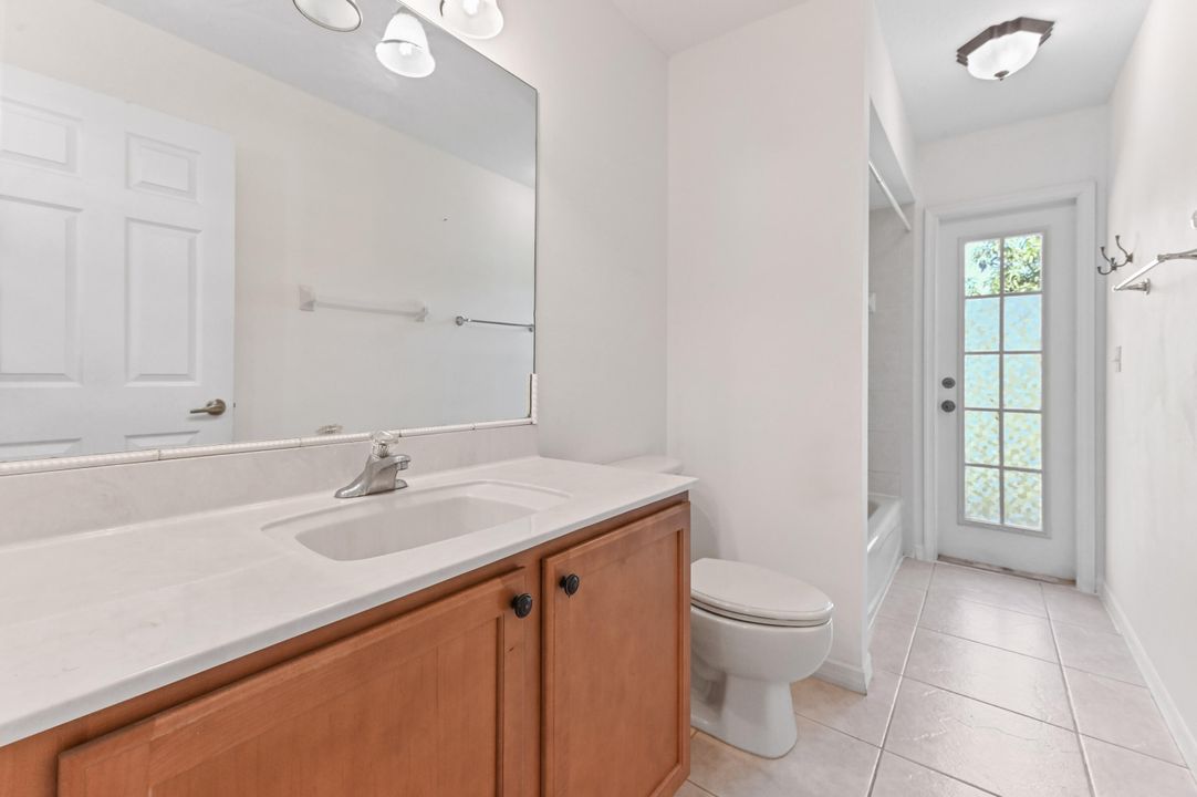 В аренду: $3,000 (3 спален, 2 ванн, 2107 Квадратных фут)