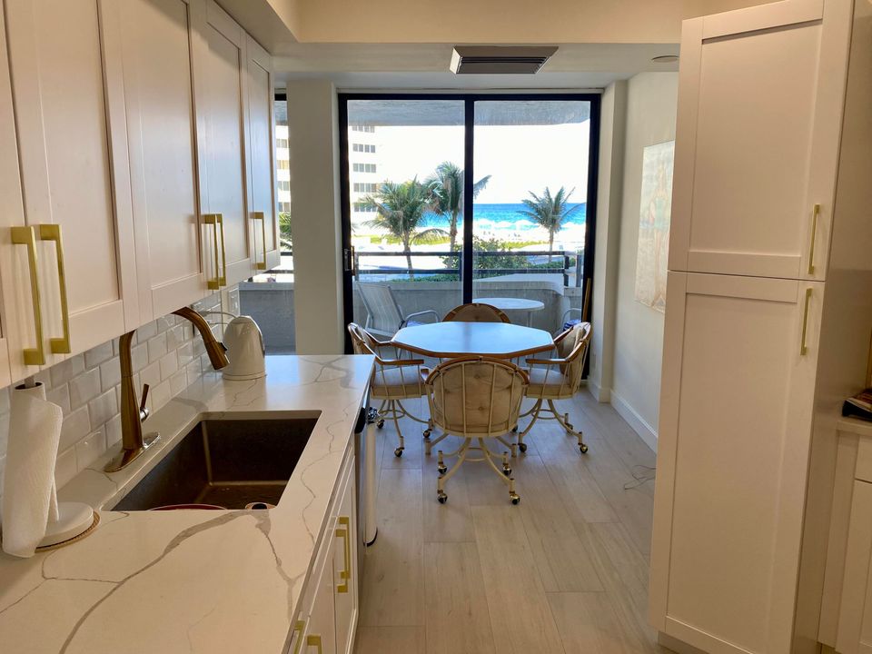 For Rent: $5,500 (2 beds, 2 baths, 1380 Square Feet)