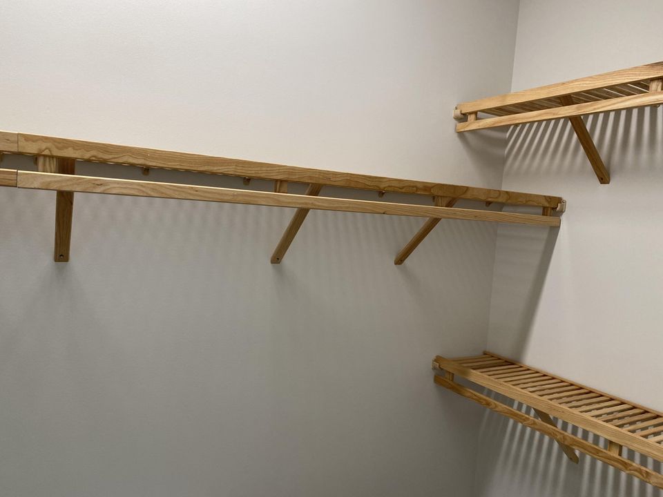 For Rent: $5,950 (5 beds, 4 baths, 3585 Square Feet)