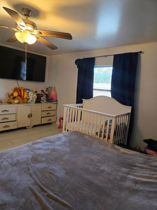 待售: $425,000 (2 贝兹, 1 浴室, 1260 平方英尺)