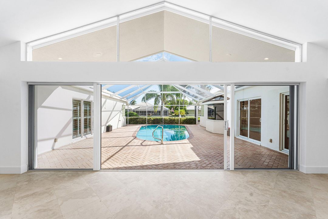 На продажу: $2,294,000 (4 спален, 3 ванн, 2833 Квадратных фут)