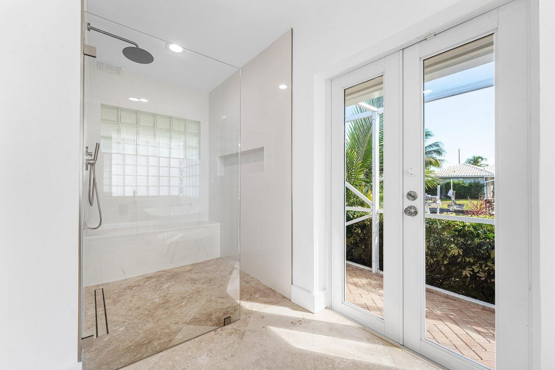 На продажу: $2,294,000 (4 спален, 3 ванн, 2833 Квадратных фут)