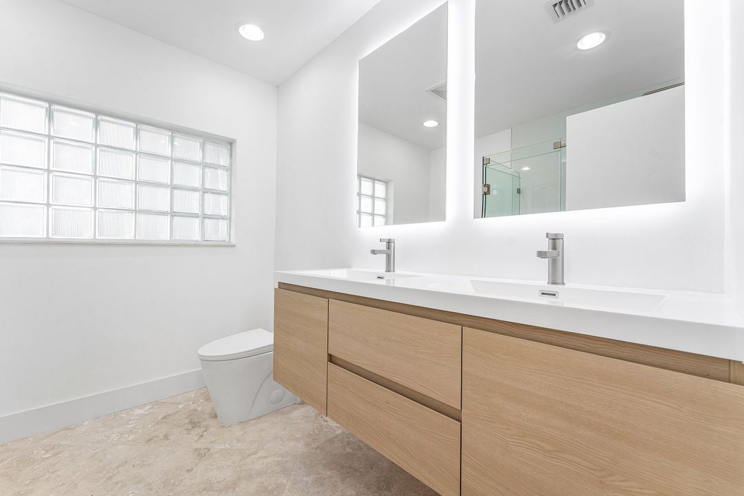 На продажу: $2,294,000 (4 спален, 3 ванн, 2833 Квадратных фут)