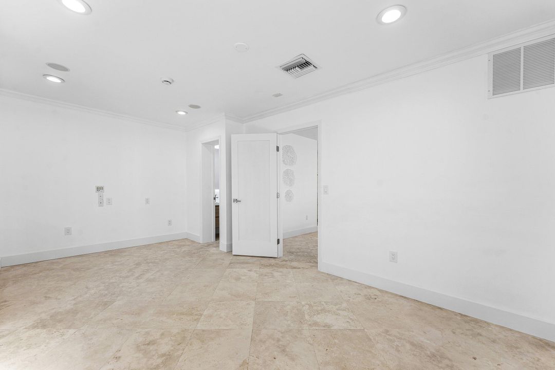 На продажу: $2,294,000 (4 спален, 3 ванн, 2833 Квадратных фут)