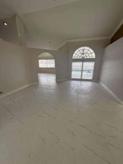 En Renta: $3,500 (3 camas, 2 baños, 2076 Pies cuadrados)