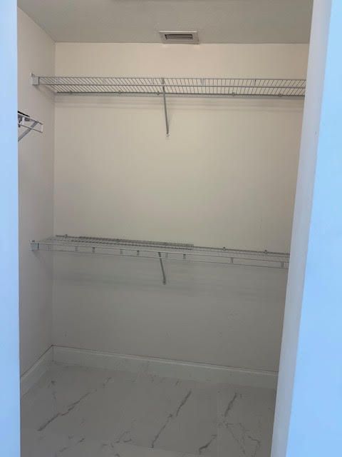 En Renta: $3,500 (3 camas, 2 baños, 2076 Pies cuadrados)