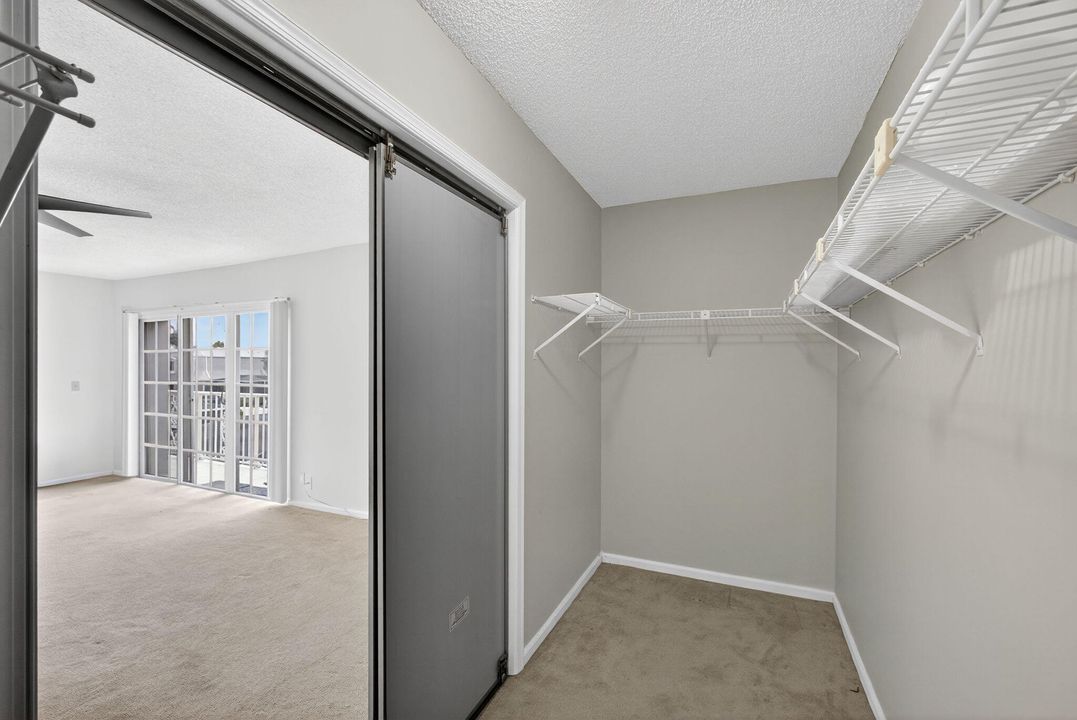 待售: $375,000 (3 贝兹, 2 浴室, 1848 平方英尺)