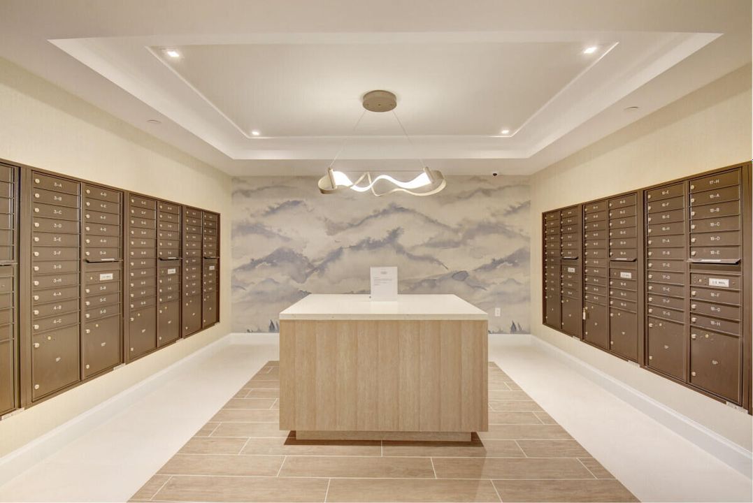 合同活跃: $2,149,000 (2 贝兹, 2 浴室, 1526 平方英尺)