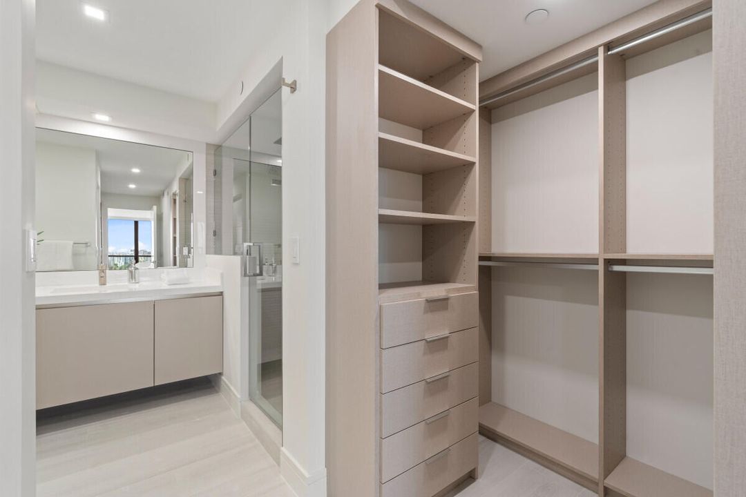 合同活跃: $2,149,000 (2 贝兹, 2 浴室, 1526 平方英尺)