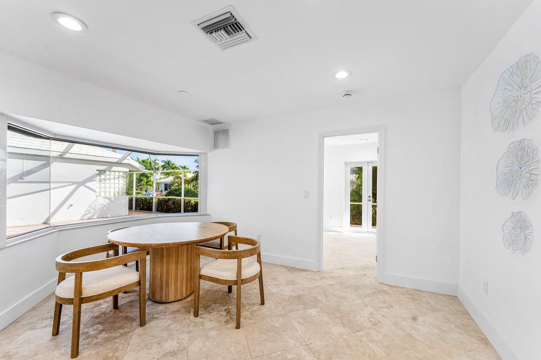 На продажу: $2,294,000 (4 спален, 3 ванн, 2833 Квадратных фут)