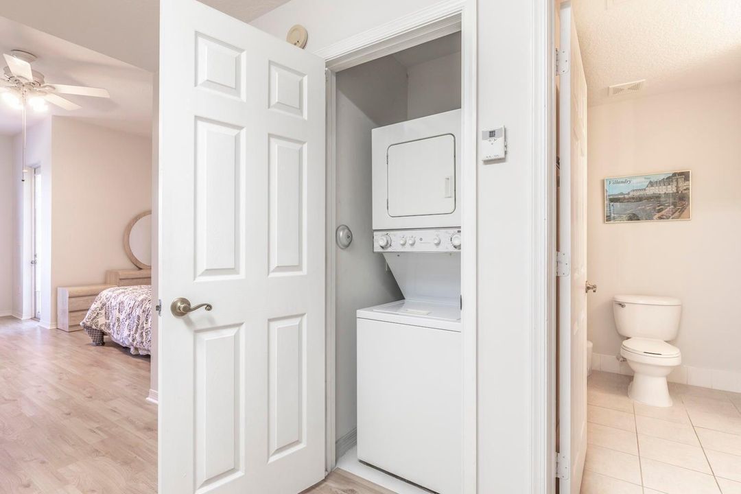 合同活跃: $2,100 (1 贝兹, 1 浴室, 545 平方英尺)