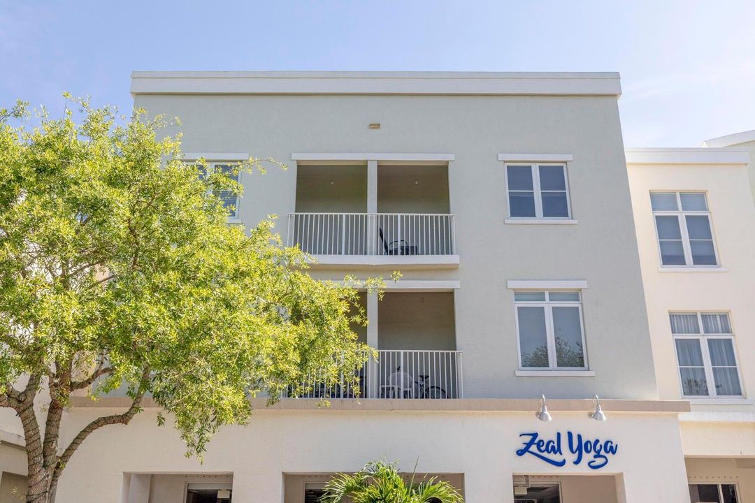 合同活跃: $2,100 (1 贝兹, 1 浴室, 545 平方英尺)