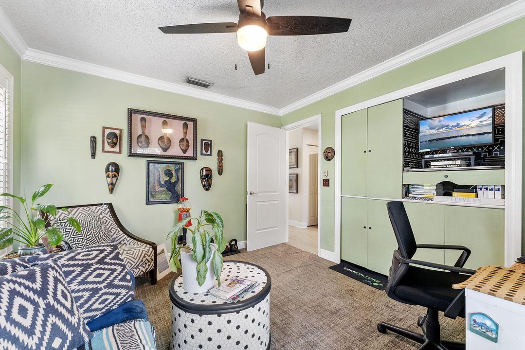 For Sale: $450,000 (3 beds, 2 baths, 1459 Square Feet)