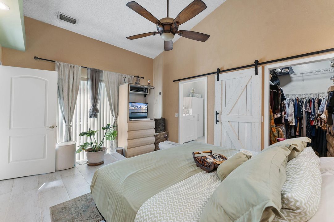 For Sale: $450,000 (3 beds, 2 baths, 1459 Square Feet)