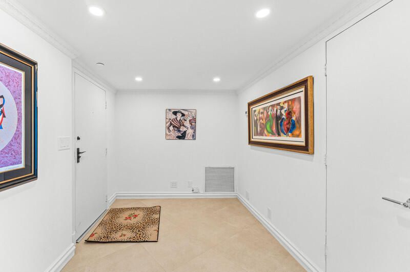 For Sale: $1,595,000 (2 beds, 2 baths, 1247 Square Feet)