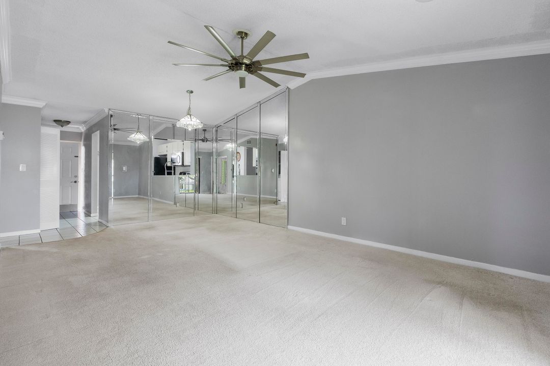 For Rent: $2,000 (2 beds, 2 baths, 912 Square Feet)