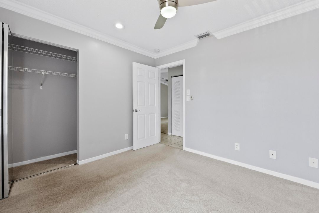 For Rent: $2,000 (2 beds, 2 baths, 912 Square Feet)