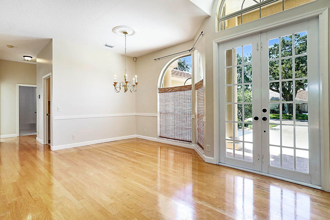 For Sale: $755,000 (3 beds, 2 baths, 2106 Square Feet)