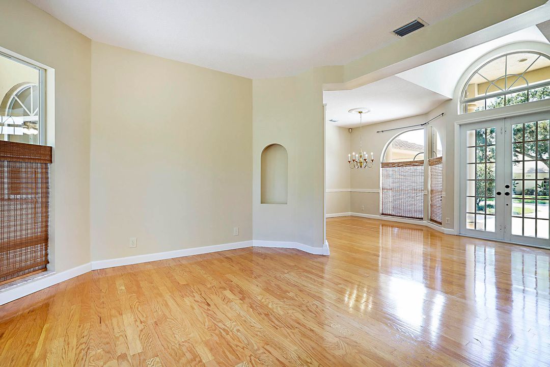 For Sale: $755,000 (3 beds, 2 baths, 2106 Square Feet)