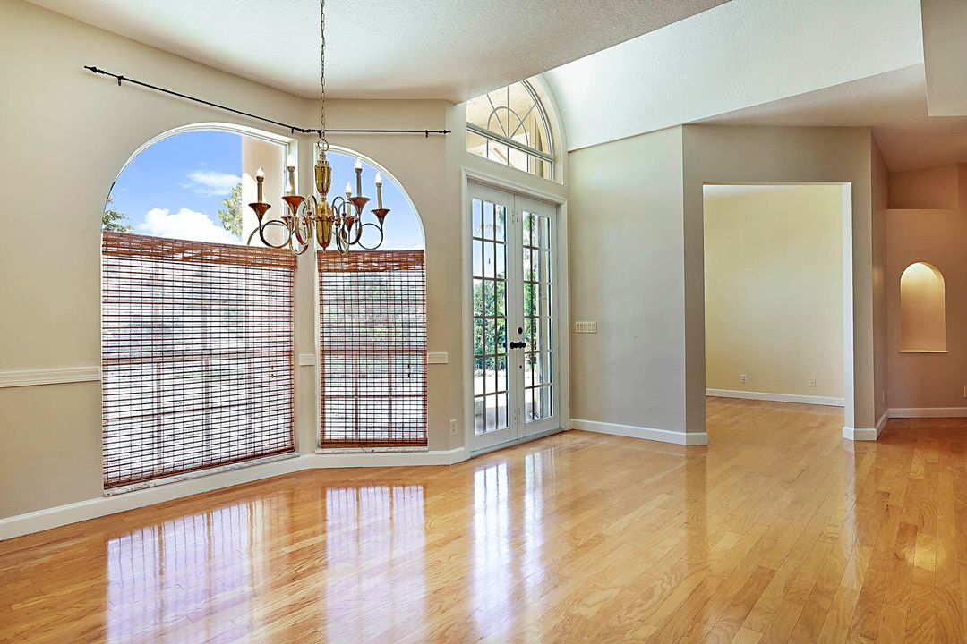 For Sale: $755,000 (3 beds, 2 baths, 2106 Square Feet)