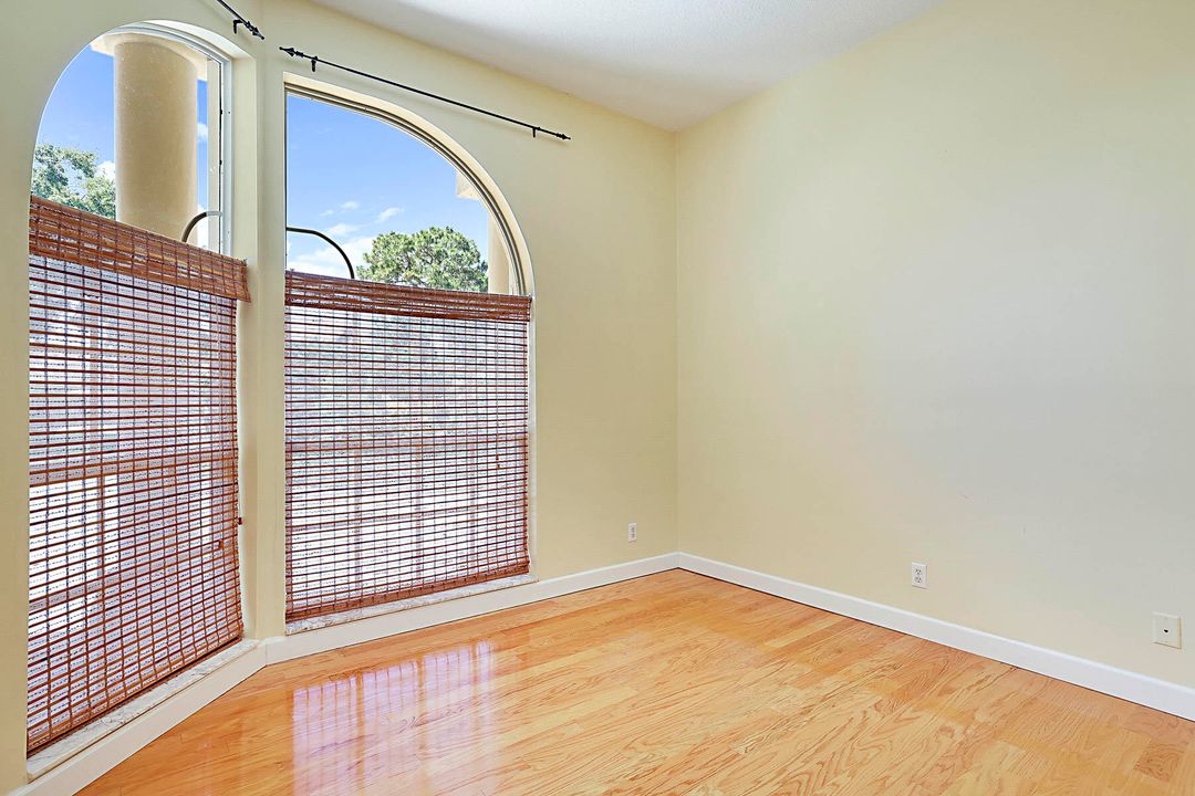 For Sale: $755,000 (3 beds, 2 baths, 2106 Square Feet)