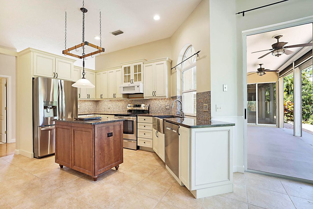 For Sale: $755,000 (3 beds, 2 baths, 2106 Square Feet)