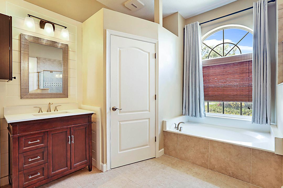 For Sale: $755,000 (3 beds, 2 baths, 2106 Square Feet)