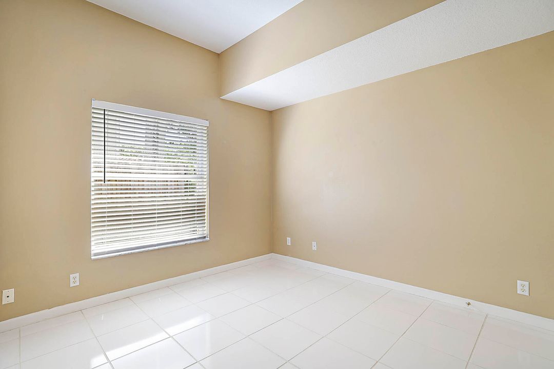 For Sale: $755,000 (3 beds, 2 baths, 2106 Square Feet)