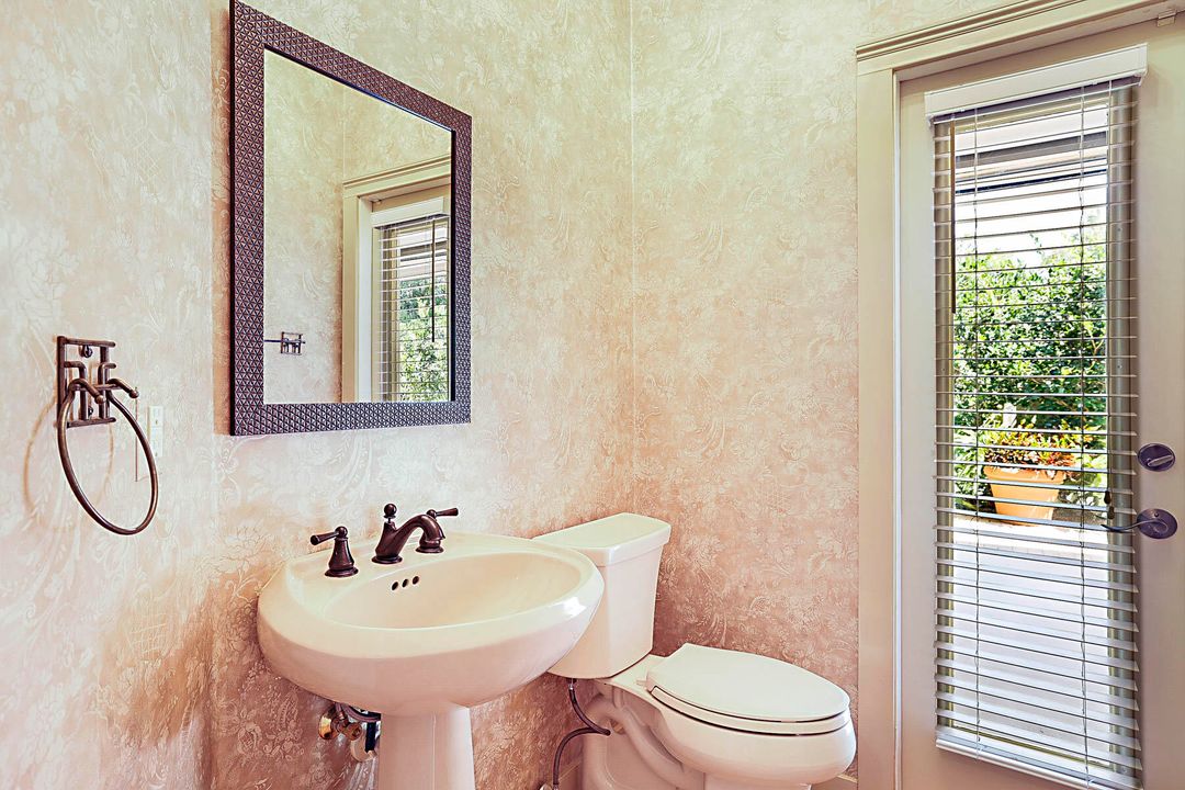 For Sale: $755,000 (3 beds, 2 baths, 2106 Square Feet)