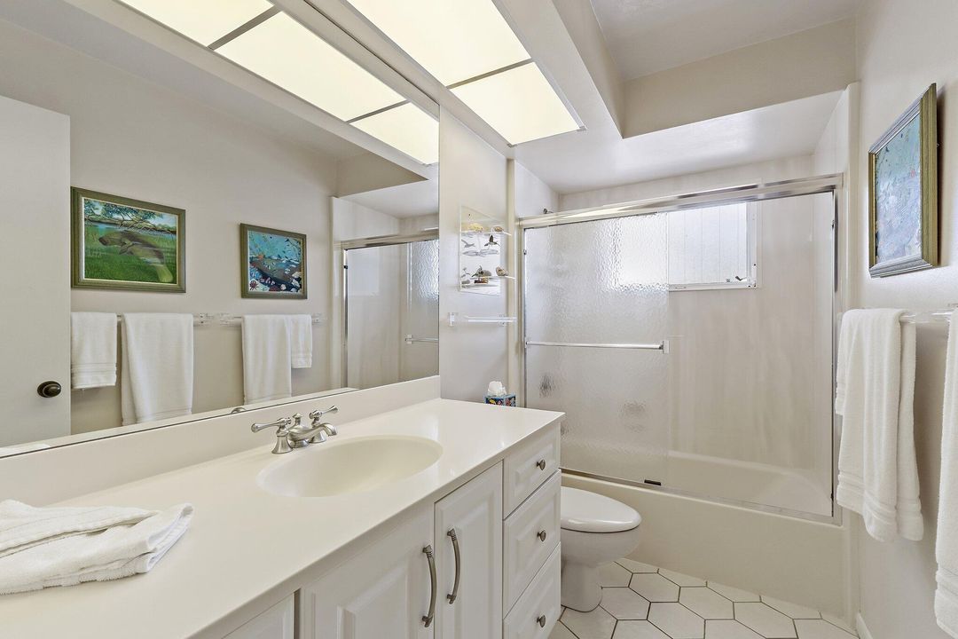 For Sale: $10,200,000 (4 beds, 3 baths, 3096 Square Feet)