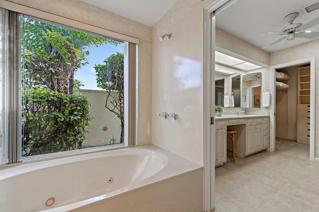 For Sale: $10,200,000 (4 beds, 3 baths, 3096 Square Feet)