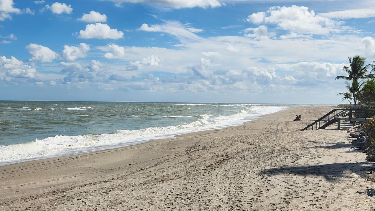 For Sale: $10,200,000 (4 beds, 3 baths, 3096 Square Feet)