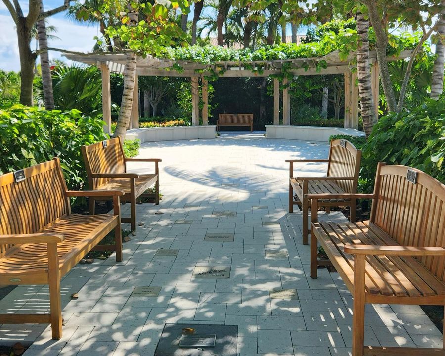 For Sale: $10,200,000 (4 beds, 3 baths, 3096 Square Feet)