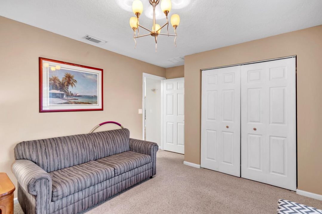 Activo con contrato: $339,000 (3 camas, 2 baños, 1572 Pies cuadrados)