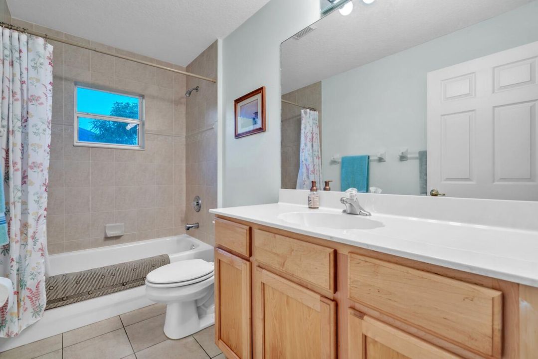 Activo con contrato: $339,000 (3 camas, 2 baños, 1572 Pies cuadrados)