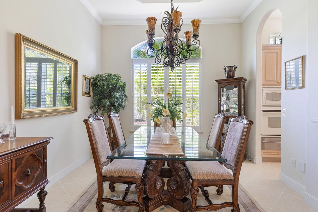 For Sale: $940,000 (3 beds, 2 baths, 2628 Square Feet)