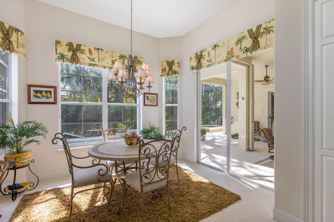 For Sale: $940,000 (3 beds, 2 baths, 2628 Square Feet)